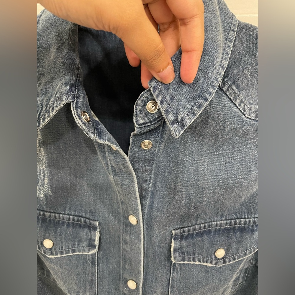 NWT The Kooples Blue Sleeveless Denim Button-Down Top (medium/large) - Picture 6 of 9